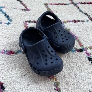 Navy blue toddler croc shoes size 6